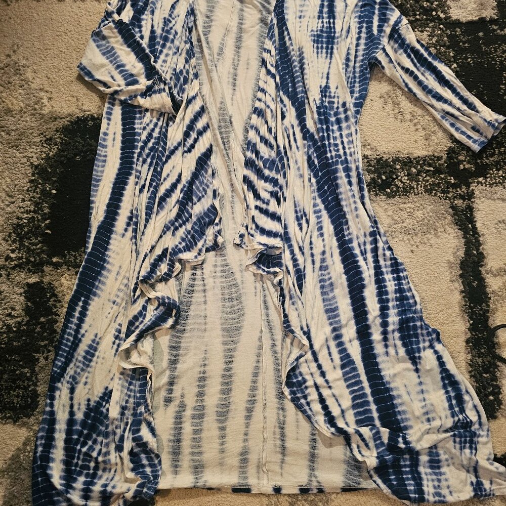 Cardigan - Picture 2 of 3